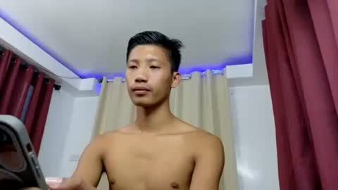 Snapshot of horny_asianmoreno chatting on October 23, 12:54 am ROGER online show from October 23, 12:54 am