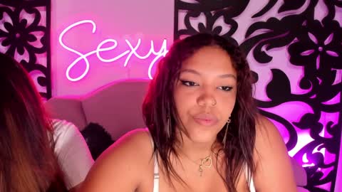 Snapshot of horny_babyss chatting on January 16, 2:09 am CATALINA Y LAURA online show from January 16, 2:09 am