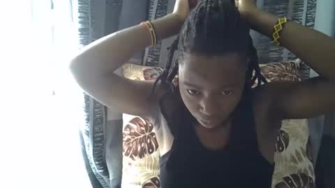 Leila online show from April 17, 11:35 am