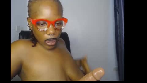 Mira online show from March 2, 7:21 pm