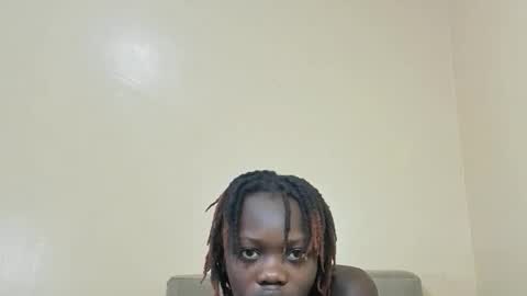 Snapshot of horny_ebonies chatting on March 3, 1:23 am horny_ebonies online show from March 3, 1:23 am