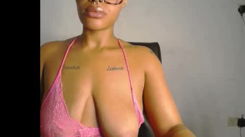 horny_ebonygirl_ online show from February 9, 4:55 pm
