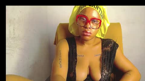 horny_ebonygirl_ online show from March 20, 7:02 am