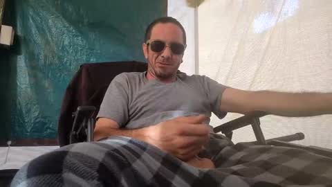 Snapshot of horny_funtime chatting on April 6, 1:03 am James online show from April 6, 1:03 am