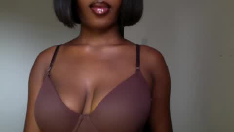 delilah online show from May 20, 11:49 am