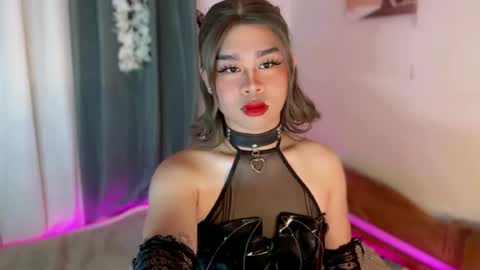 Snapshot of horny_honeyx chatting on July 6, 5:15 am horny_honeyx online show from July 6, 5:15 am