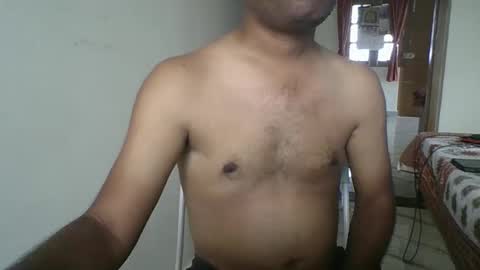 Snapshot of horny_hubby34 chatting on May 14, 9:16 am fantasy guy online show from May 14, 9:16 am