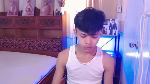 Snapshot of horny_joshxxx chatting on May 21, 3:52 pm horny_joshxxx online show from May 21, 3:52 pm