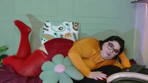 onlyTiffany I broke up with  frank 10 days ago online show from December 6, 10:05 am