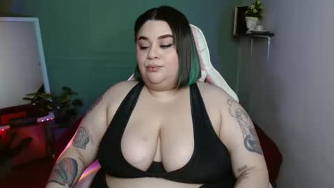 onlyTiffany I broke up with  frank 10 days ago online show from December 29, 10:01 am