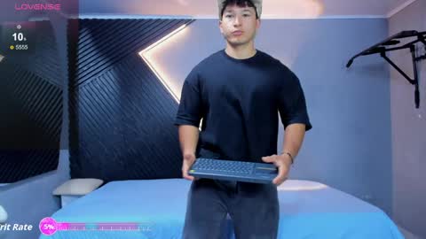 Snapshot of horny_nick18 chatting on June 2, 12:18 pm horny_nick18 online show from June 2, 12:18 pm