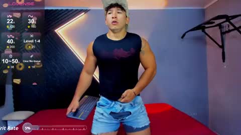 Snapshot of horny_nick18 chatting on June 16, 11:35 am horny_nick18 online show from June 16, 11:35 am