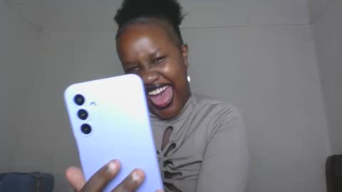 Lucy online show from April 1, 1:23 pm