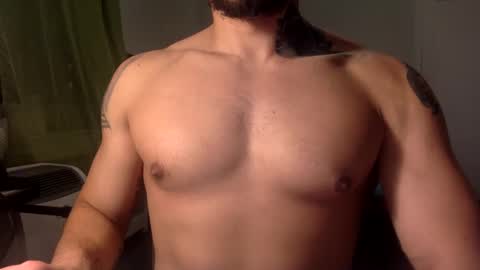 Snapshot of hornybbcxx chatting on December 13, 4:22 am hornybbcxx online show from December 13, 4:22 am