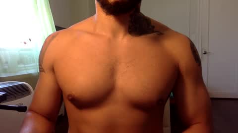 Snapshot of hornybbcxx chatting on December 23, 6:16 pm hornybbcxx online show from December 23, 6:16 pm