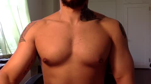Snapshot of hornybbcxx chatting on February 2, 6:31 pm hornybbcxx online show from February 2, 6:31 pm