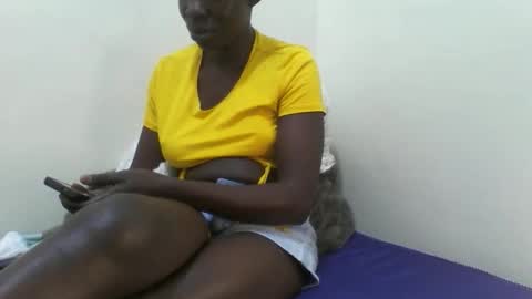 hornybeb25 online show from April 16, 11:11 am