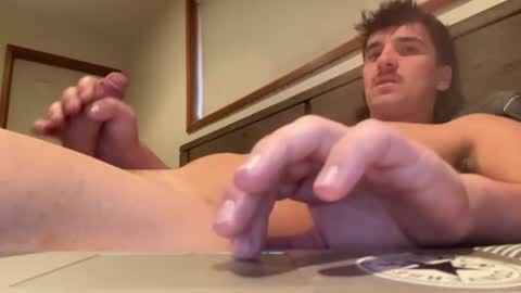 Snapshot of hornyboi186 chatting on August 9, 6:51 am hornyboi186 online show from August 9, 6:51 am