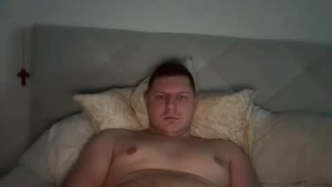 Snapshot of hornyboy95300 chatting on December 28, 7:11 am hornyboy95300 online show from December 28, 7:11 am