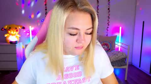 Snapshot of hornycakee chatting on September 10, 9:31 am HornyCakee online show from September 10, 9:31 am