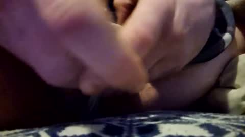 Snapshot of hornydude89420 chatting on December 27, 9:17 am SILVERFOX90 online show from December 27, 9:17 am