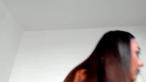 Snapshot of hornyemma_ chatting on March 2, 9:49 am Emma online show from March 2, 9:49 am