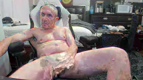 Snapshot of hornygringo123 chatting on November 30, 5:50 pm HornyGringo online show from November 30, 5:50 pm