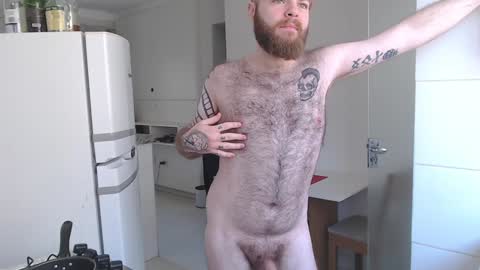 Snapshot of hornyhairy_bi chatting on December 5, 5:17 pm Harry online show from December 5, 5:17 pm