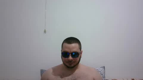 hornymonkey991 online show from April 4, 7:44 pm