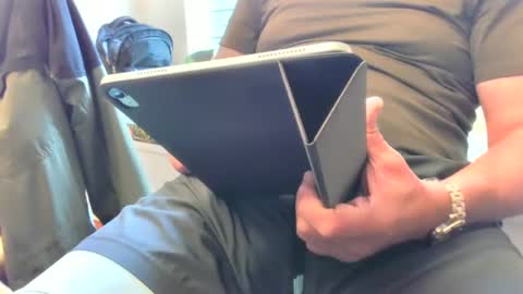 Snapshot of hornyolcock chatting on December 19, 9:06 pm Alex M online show from December 19, 9:06 pm