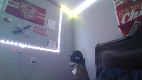 hornypierceddad online show from April 5, 12:30 am