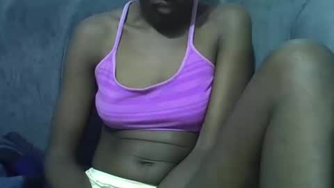 hornysoul02 online show from April 7, 10:31 pm