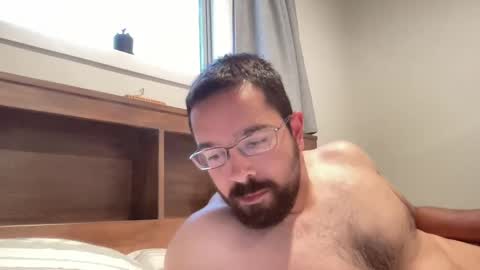 Snapshot of hornytwinkas3 chatting on December 16, 7:26 am hornytwinkas3 online show from December 16, 7:26 am