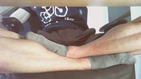 Snapshot of hornyworkerfr chatting on June 17, 9:01 am hornyworkerfr online show from June 17, 9:01 am