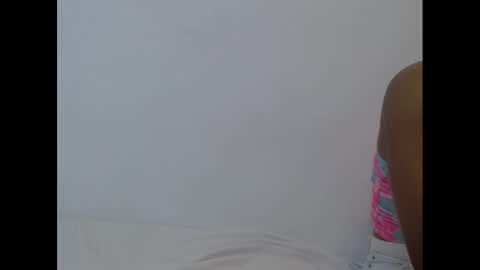 Snapshot of hornyxbum chatting on February 12, 11:07 am hornyxbum online show from February 12, 11:07 am