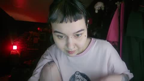 Snapshot of horror_circus chatting on December 16, 8:20 am Messalina Horror online show from December 16, 8:20 am