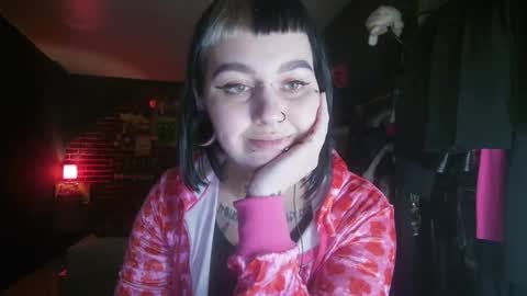 Snapshot of horror_circus chatting on December 30, 9:40 pm Messalina Horror online show from December 30, 9:40 pm