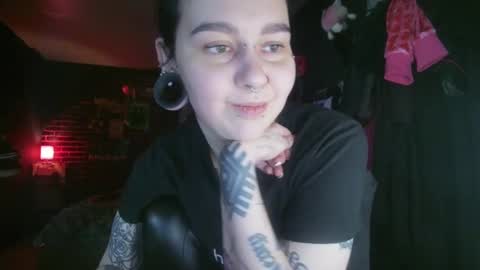 Snapshot of horror_circus chatting on February 25, 7:42 am Messalina Horror online show from February 25, 7:42 am