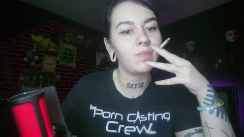 Snapshot of horror_circus chatting on November 6, 5:36 pm Messalina Horror online show from November 6, 5:36 pm