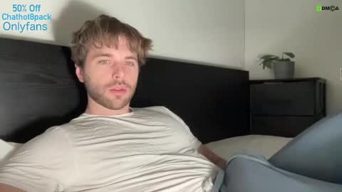 Snapshot of hot8pack01 chatting on January 27, 10:16 pm Edward aka Wolf online show from January 27, 10:16 pm