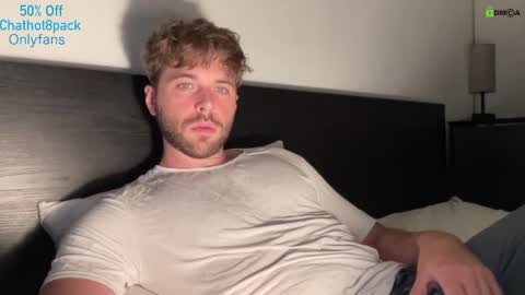 Snapshot of hot8pack01 chatting on September 10, 11:16 pm Edward aka Wolf online show from September 10, 11:16 pm