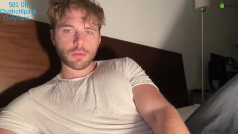 Snapshot of hot8pack01 chatting on November 14, 10:18 pm Edward aka Wolf online show from November 14, 10:18 pm