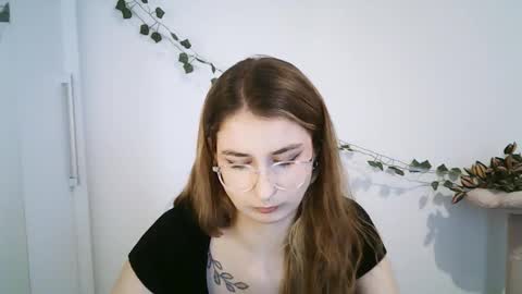 NINA online show from February 20, 8:05 am