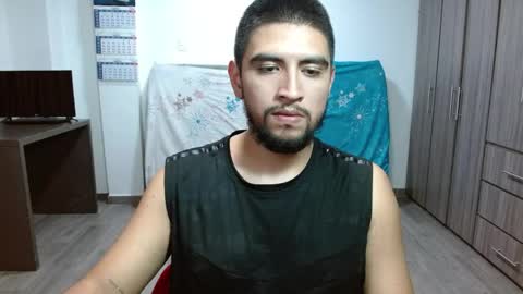 hot__husbands online show from May 16, 3:14 am
