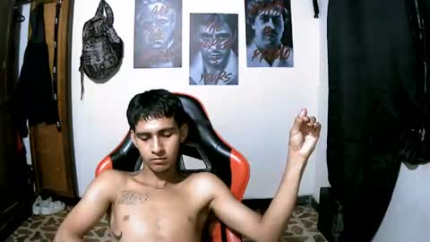 hot__mechanic online show from July 18, 3:44 am