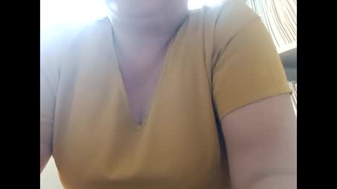 Snapshot of hot_boobs21 chatting on January 28, 4:39 am hot_boobs21 online show from January 28, 4:39 am