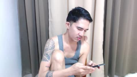 Snapshot of hot_boy2088 chatting on September 24, 4:21 pm Mike online show from September 24, 4:21 pm