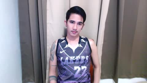 Snapshot of hot_boy2088 chatting on October 15, 10:21 pm Mike online show from October 15, 10:21 pm