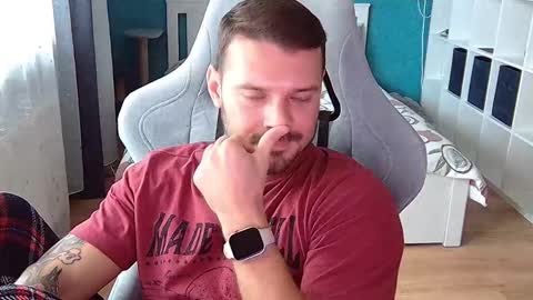 Snapshot of hot_cap_77 chatting on October 27, 12:53 pm hot_cap_77 online show from October 27, 12:53 pm