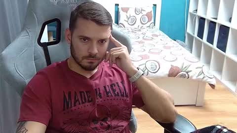 Snapshot of hot_cap_77 chatting on October 31, 6:20 pm hot_cap_77 online show from October 31, 6:20 pm